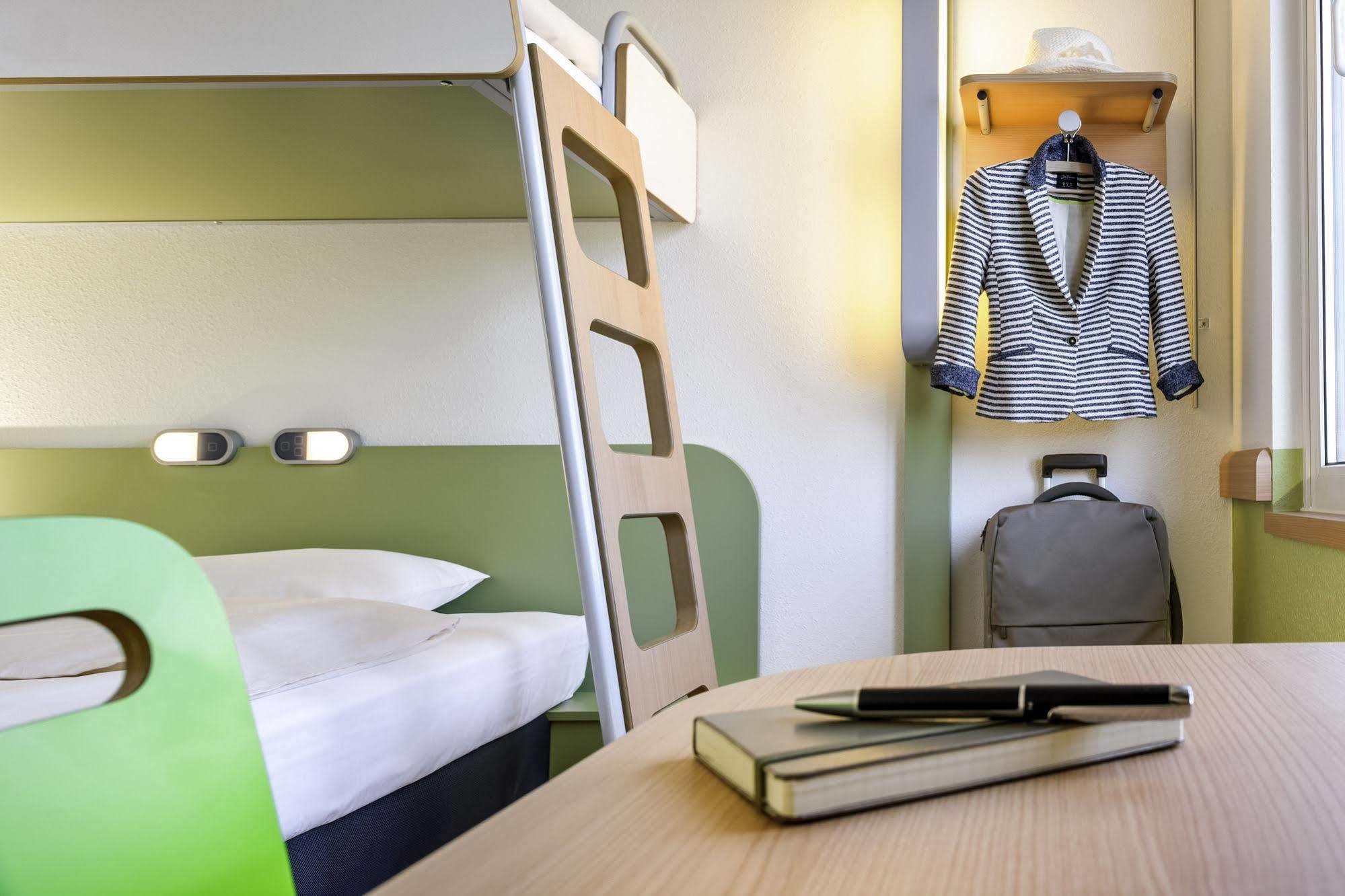 Ibis Budget Lyon Est Шапоне Экстерьер фото